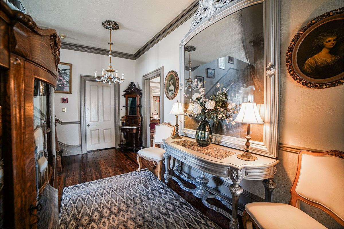 Entryway at the Mooring